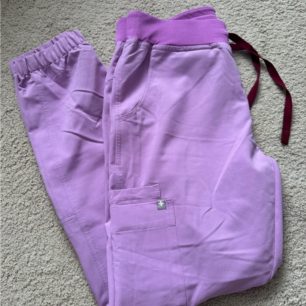 NWOT FIGS Dusk Tari - Skinny Jogger Scrub Pants / Size Small - Picture 4 of 5